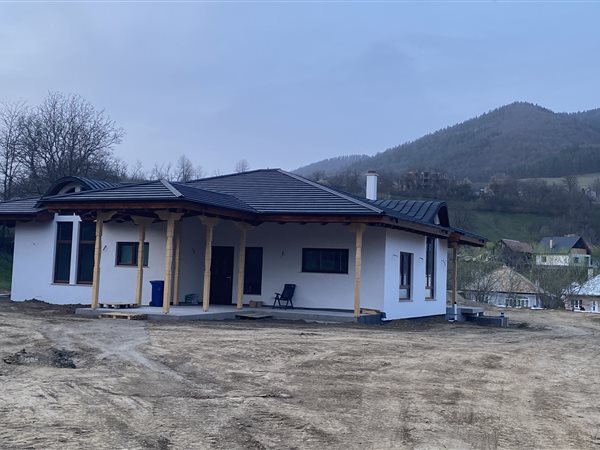Casă contemporană