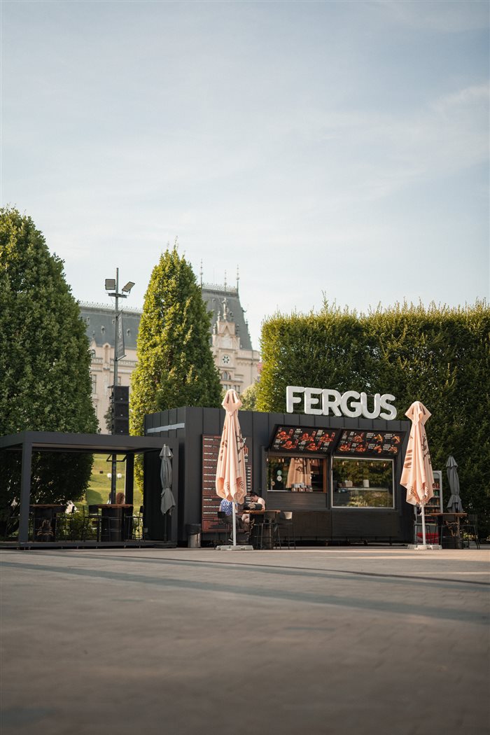 Food Truck Fergus Farm — modulul comercial la Palas Mall Iași